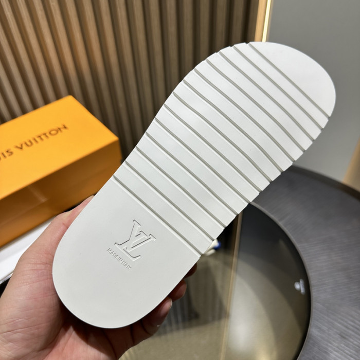 L&V sandal 155