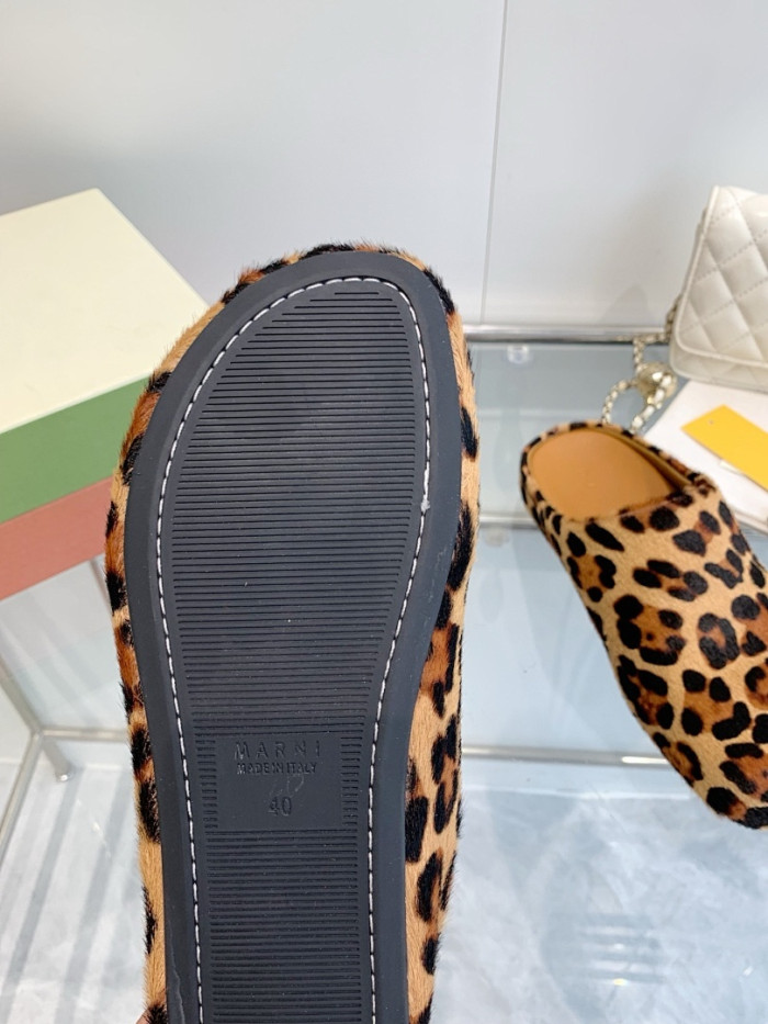 Marni Slides M010