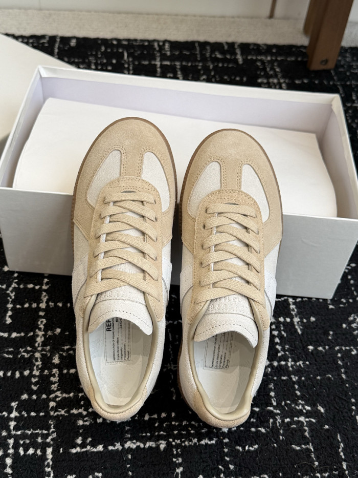 Ma1s0n Marg*e1a CALFSKIN S57WS0400