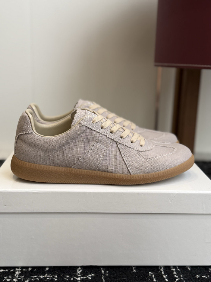 Ma1s0n Marg*e1a CALFSKIN S57WS0440