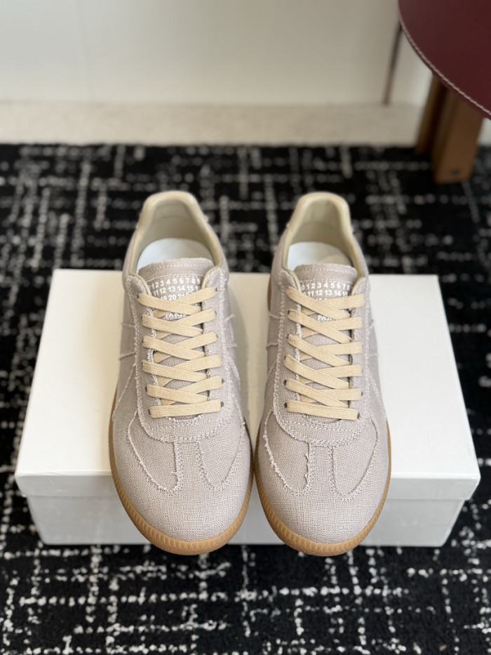 Ma1s0n Marg*e1a CALFSKIN S57WS0440