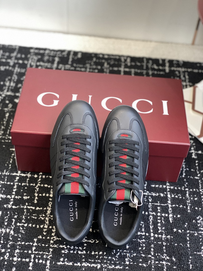 Gv*c* SNEAKER GC198