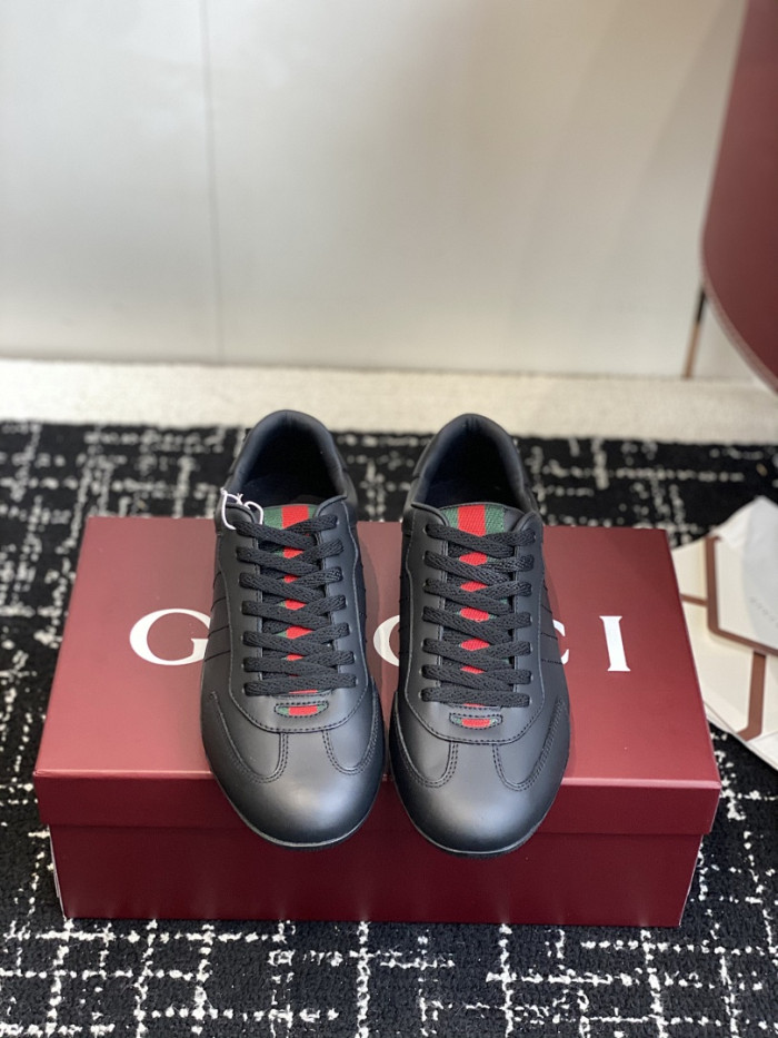 Gv*c* SNEAKER GC198