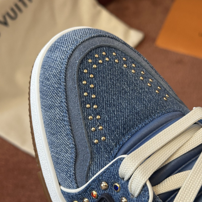 LV snekaers L0000823