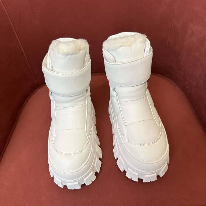 PRAD* boots P128