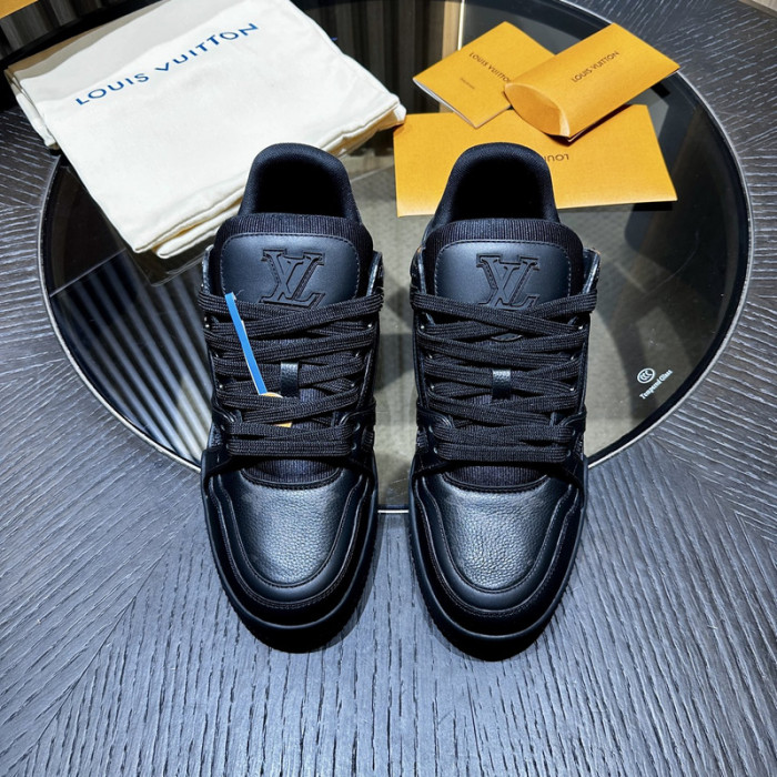 LV snekaers L0000607