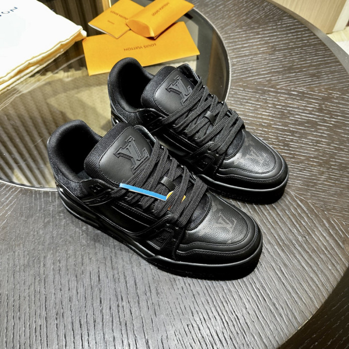 LV snekaers L0000607
