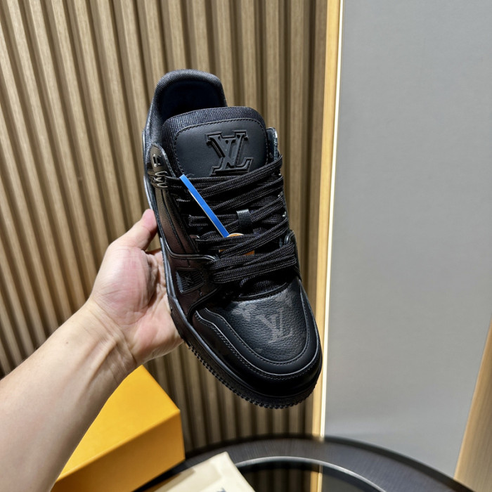 LV snekaers L0000607