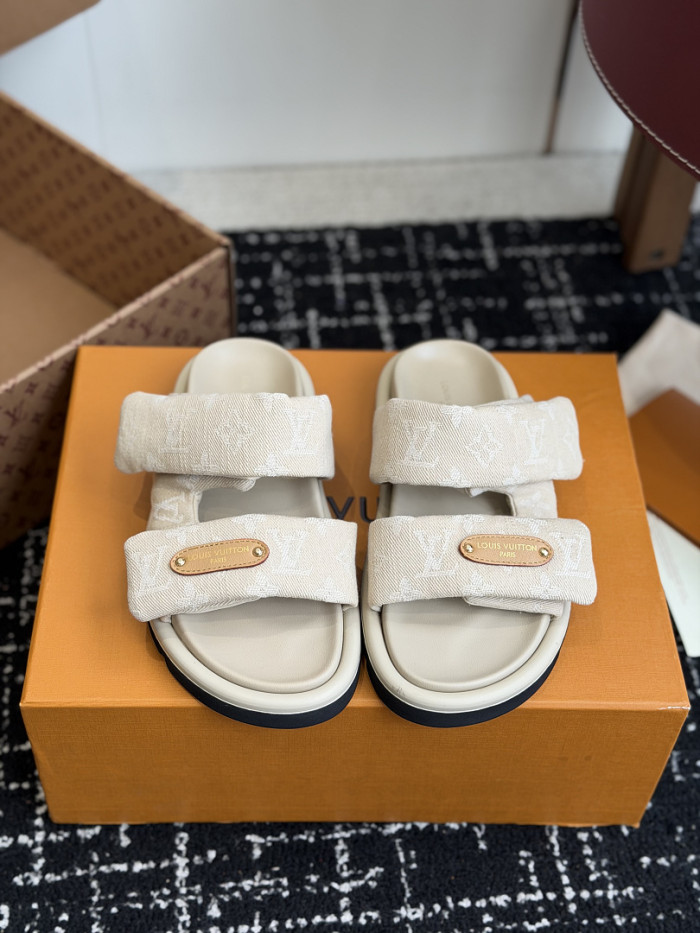 L&V sandal 254