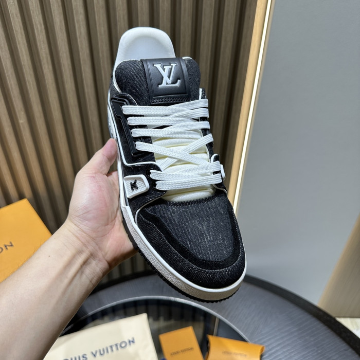 LV snekaers L0000904