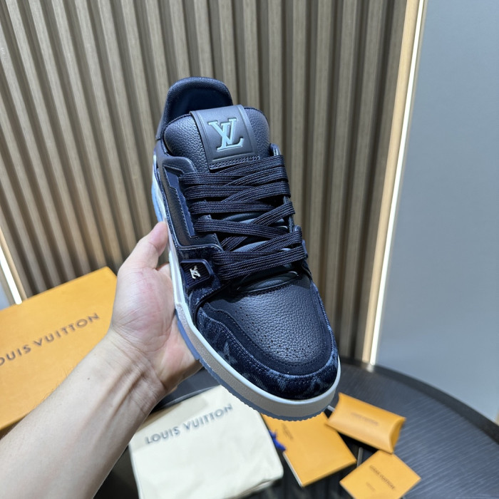 LV snekaers L0000837