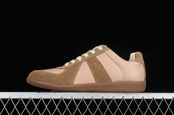 MAISON MARGIELA CALFSKIN BROWN S58WS0108