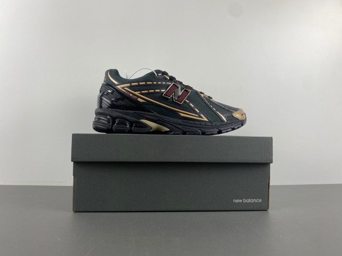 New Balance 1906R Kith Black M1906RKS