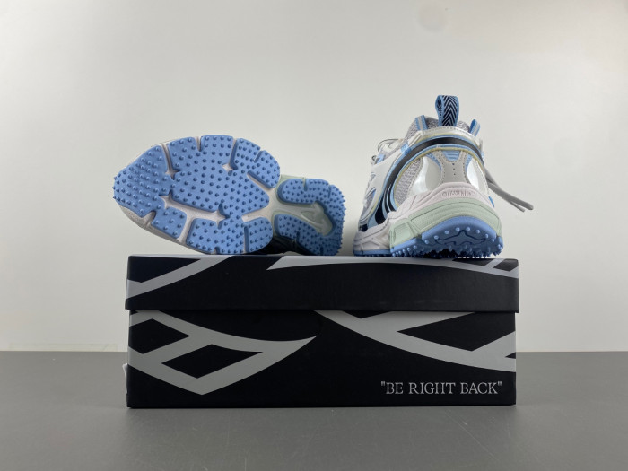 Off-White Be right back OWIA289F25