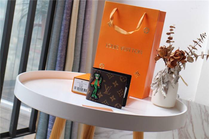 L&V WALLET WA15