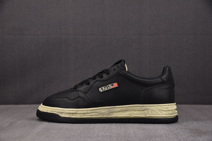 Ma1s0n MIHARA YASUHIRO SNEAKER MMYS100