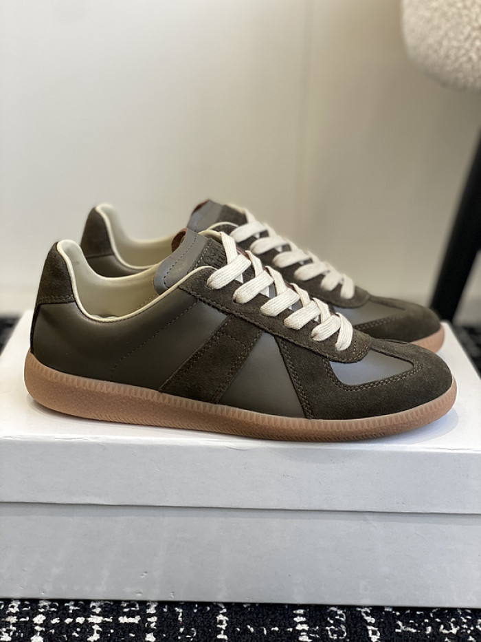 MAISON MARGIELA CALFSKIN S57WS0267