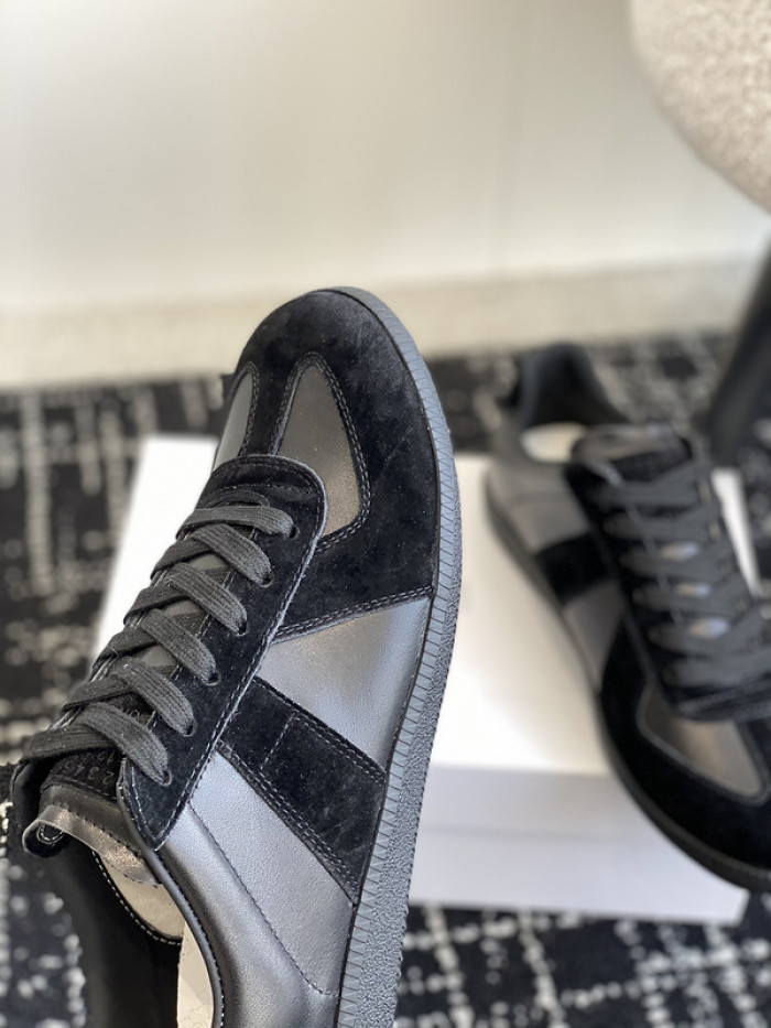 MAISON MARGIELA CALFSKIN S57WS0288