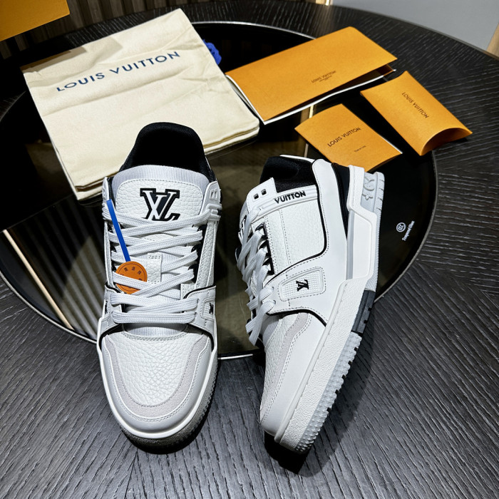 LV snekaers L0000677