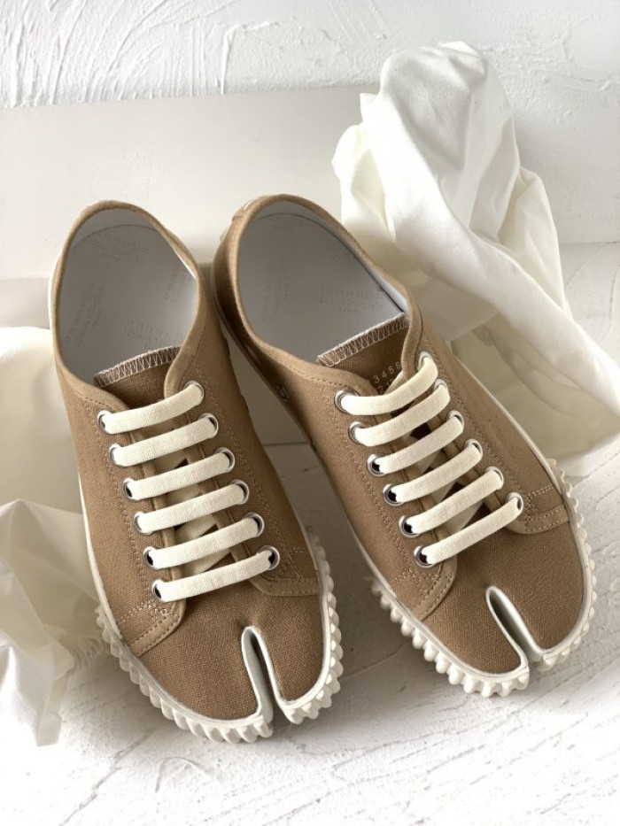 ma1s0n Marg*e1a tabi sneakers s57ws0349