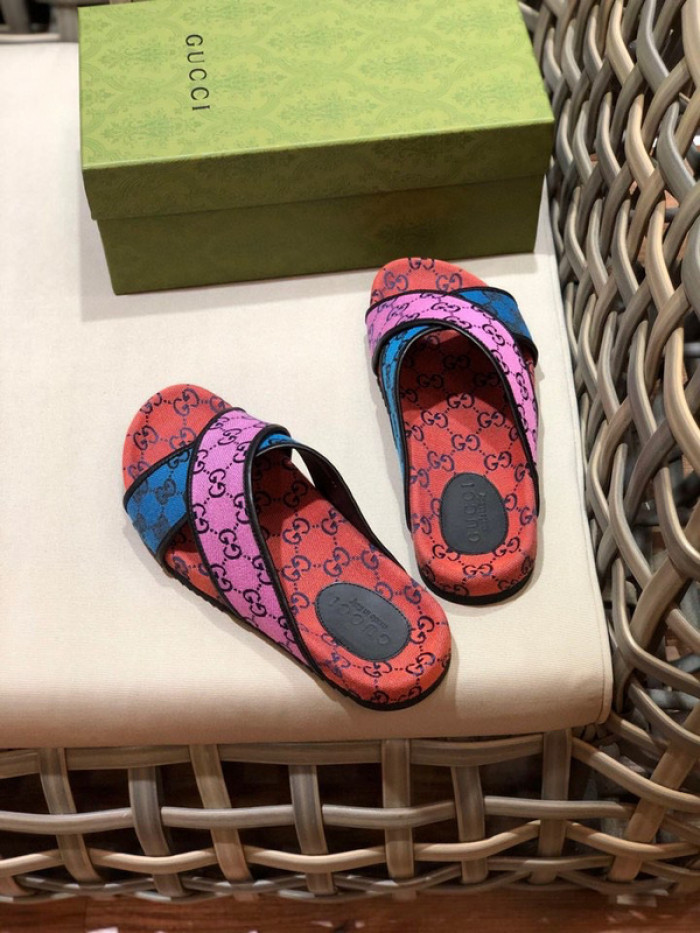 Gucc* Sandal138