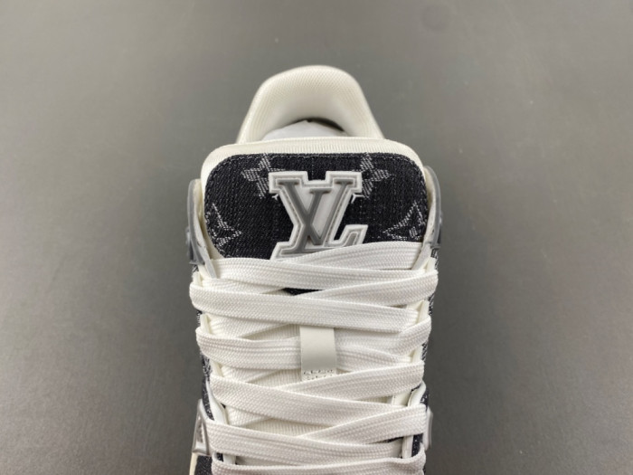 LV snekaers L0000597