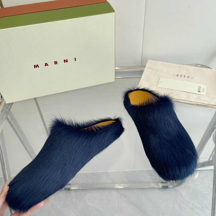 Marni Slides M011