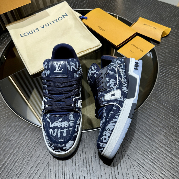 LV snekaers L0000681