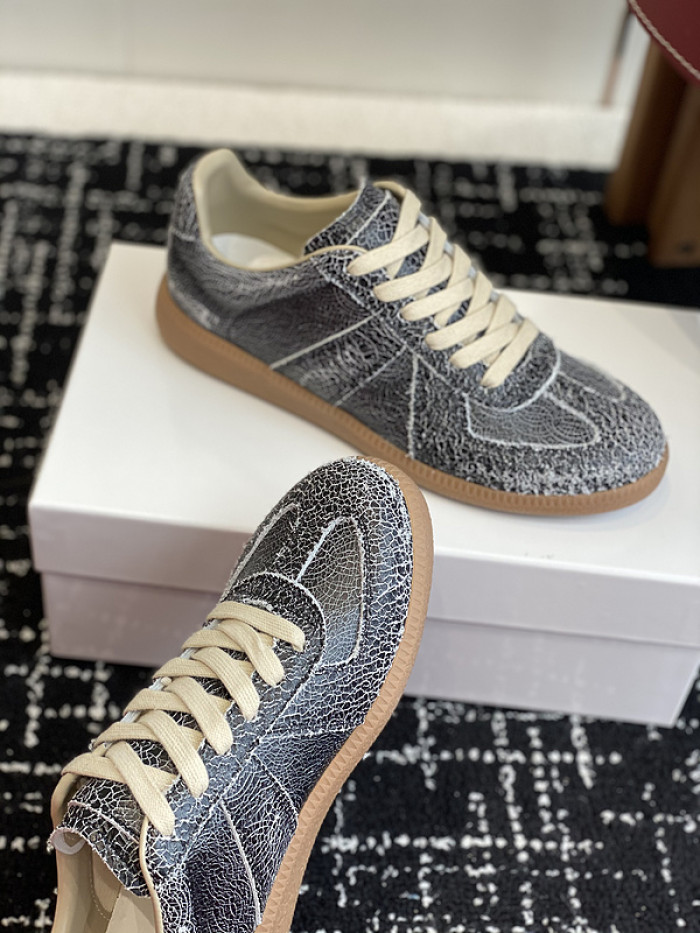 MAISON MARGIELA CALFSKIN S57WS0316