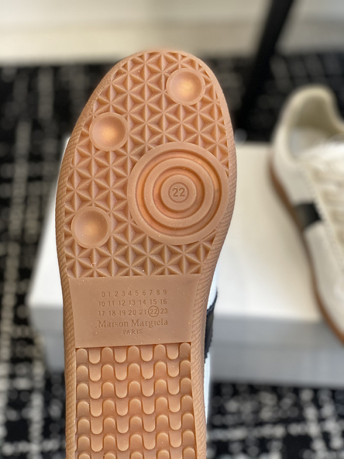 MAISON MARGIELA CALFSKIN S57WS0260