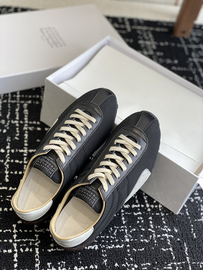 MAISON MARGIELA CALFSKIN S57WS0255
