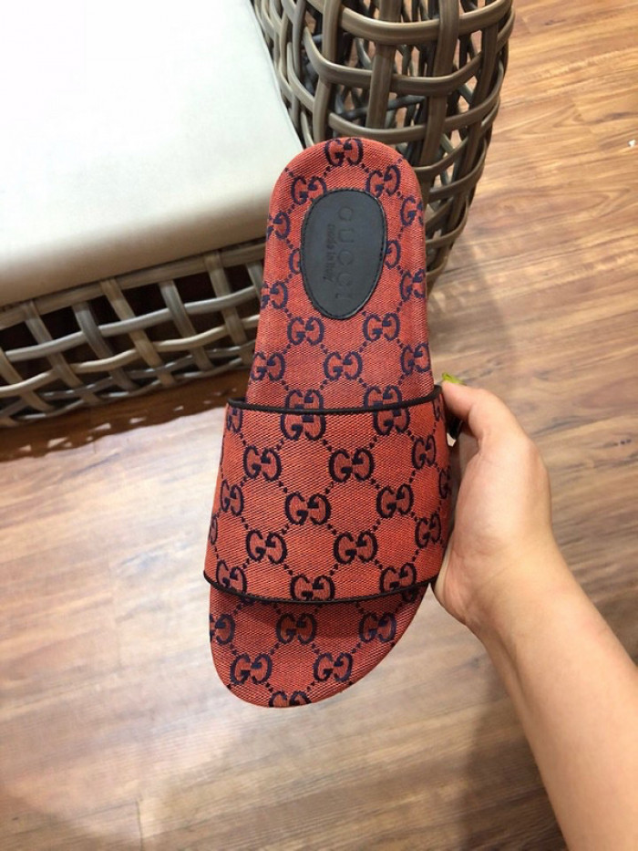 Gucc* Sandal140