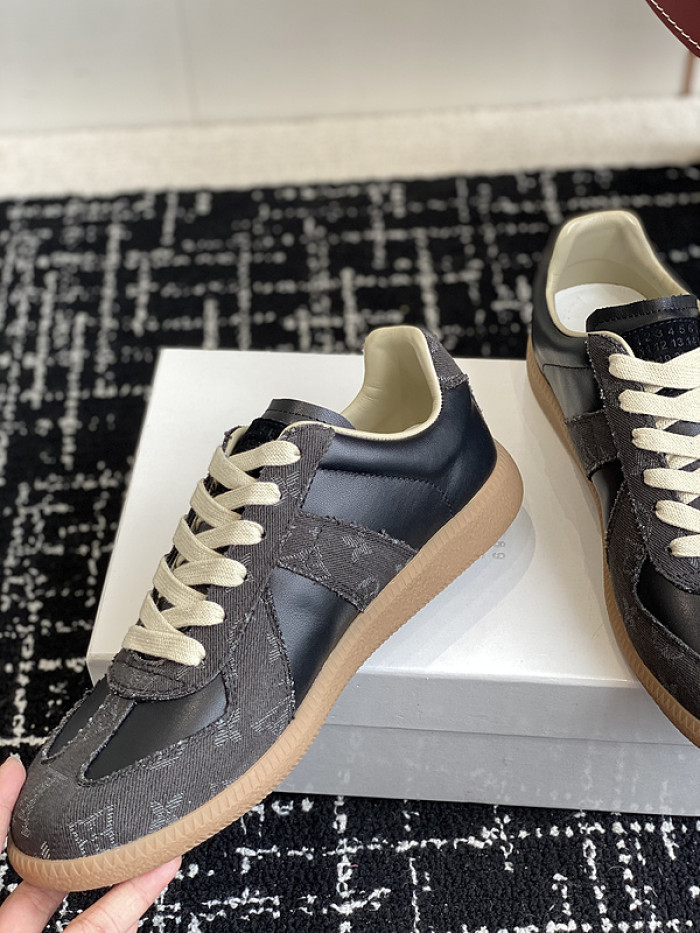 MAISON MARGIELA CALFSKIN S57WS0296