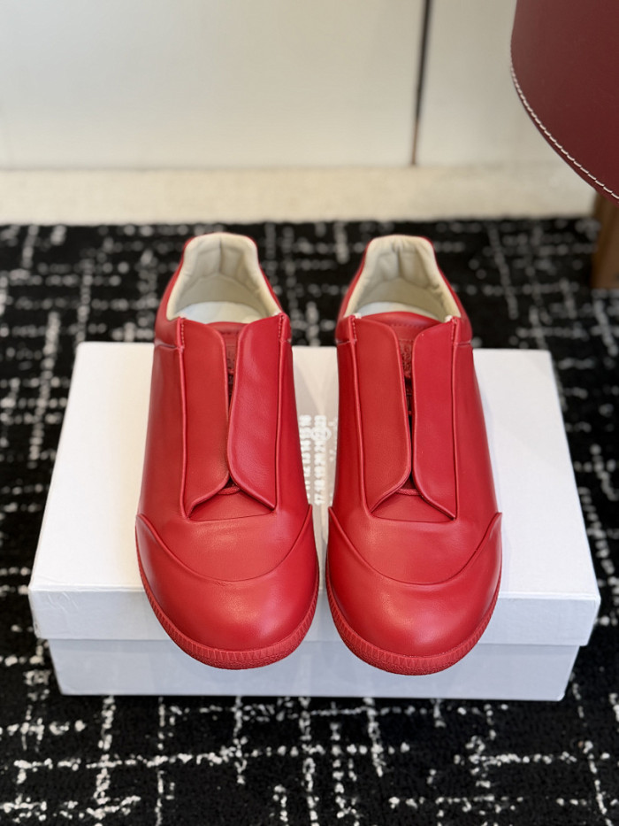 Ma1s0n Marg*e1a CALFSKIN S57WS0366