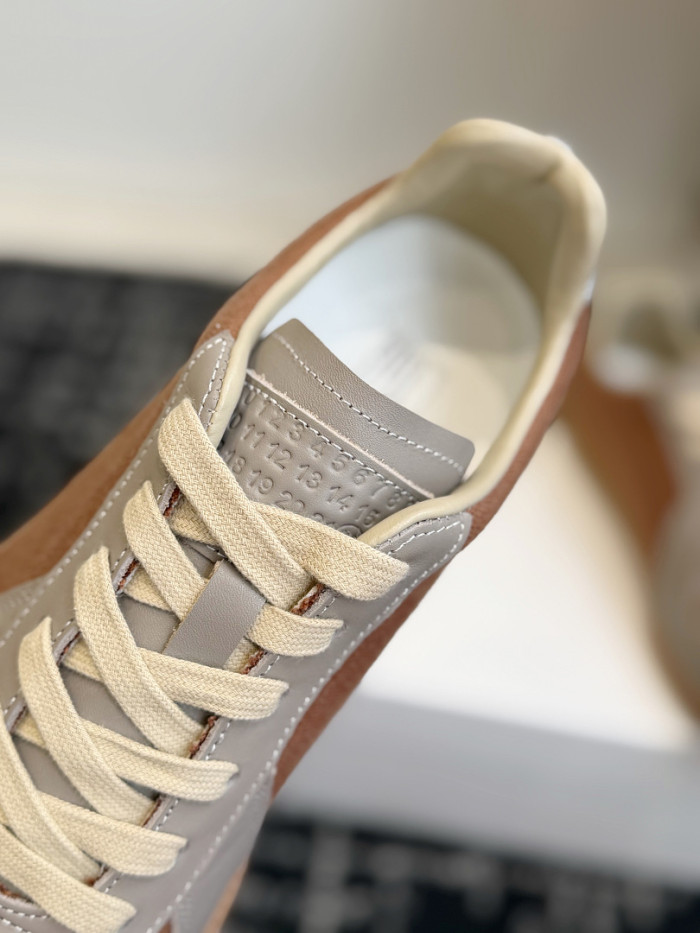 Ma1s0n Marg*e1a CALFSKIN S57WS0403