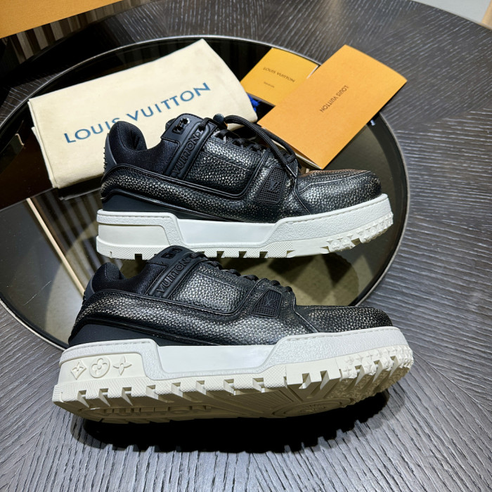LV snekaers L0000693