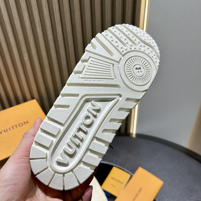 LV snekaers L0000693